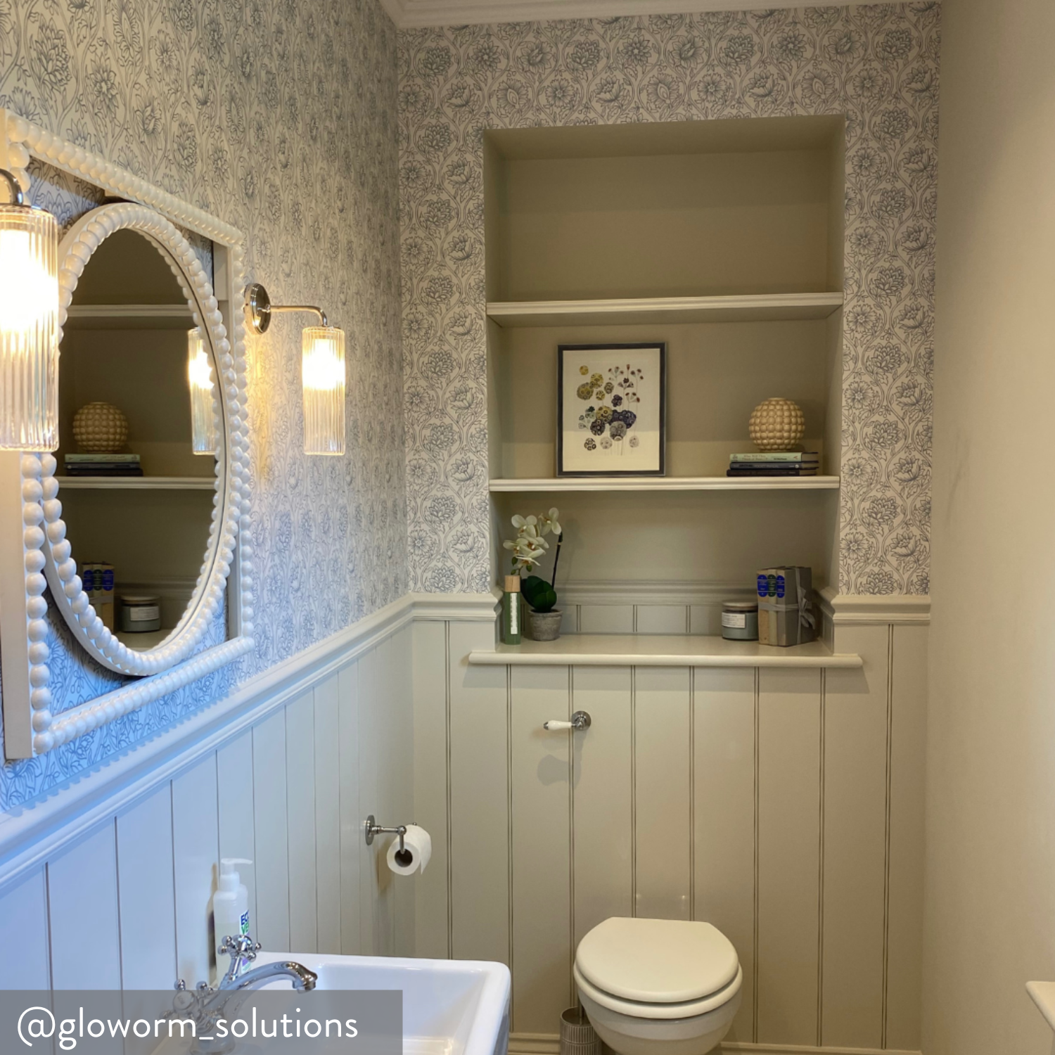 Bathroom Wallpaper